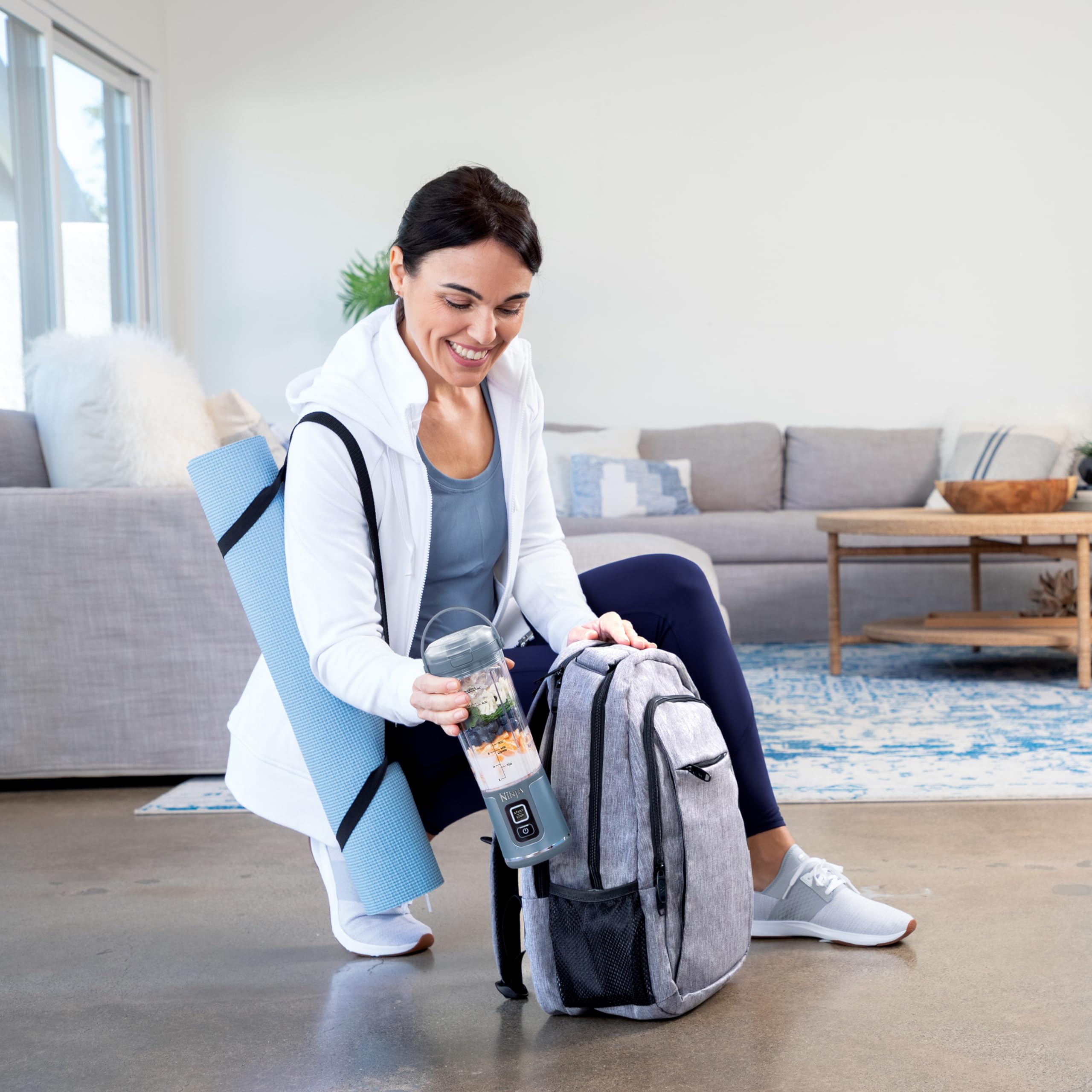 Ninja Blast Tragbarer Mixer / Blender / Smoothie Maker, 530ml Becher, Auslaufsicherer Deckel, Leistungsstarker Mini Standmixer, Kabellos & Wiederaufladbar, Zerkleinert Eis & Obst, Blau, BC151EUNV