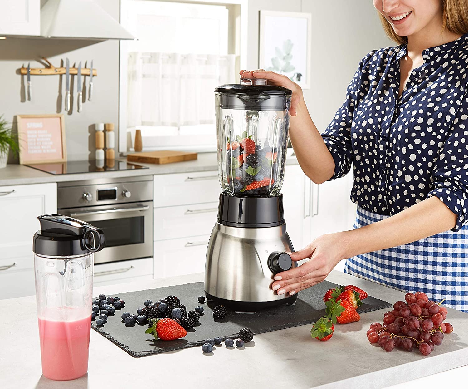 Russell Hobbs Standmixer 2-in-1 [1,5l Glasbehälter Mixer & 0,6l Mini Smoothie Maker -To-Go-Trinkflasche inkl. Deckel] Spülmaschinenfest, Impuls-/Ice-Crush Funktion, Becher BPA frei, Edelstahl 23821-56